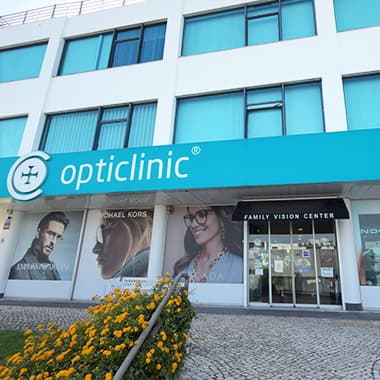 Entrada da OPTICLINIC Alcoitão